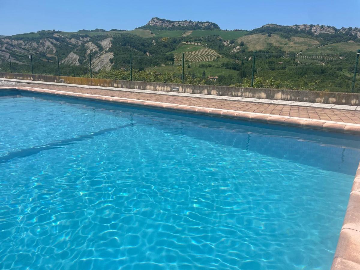 Ca' Vanello Borgo Tossignano ภายนอก รูปภาพ