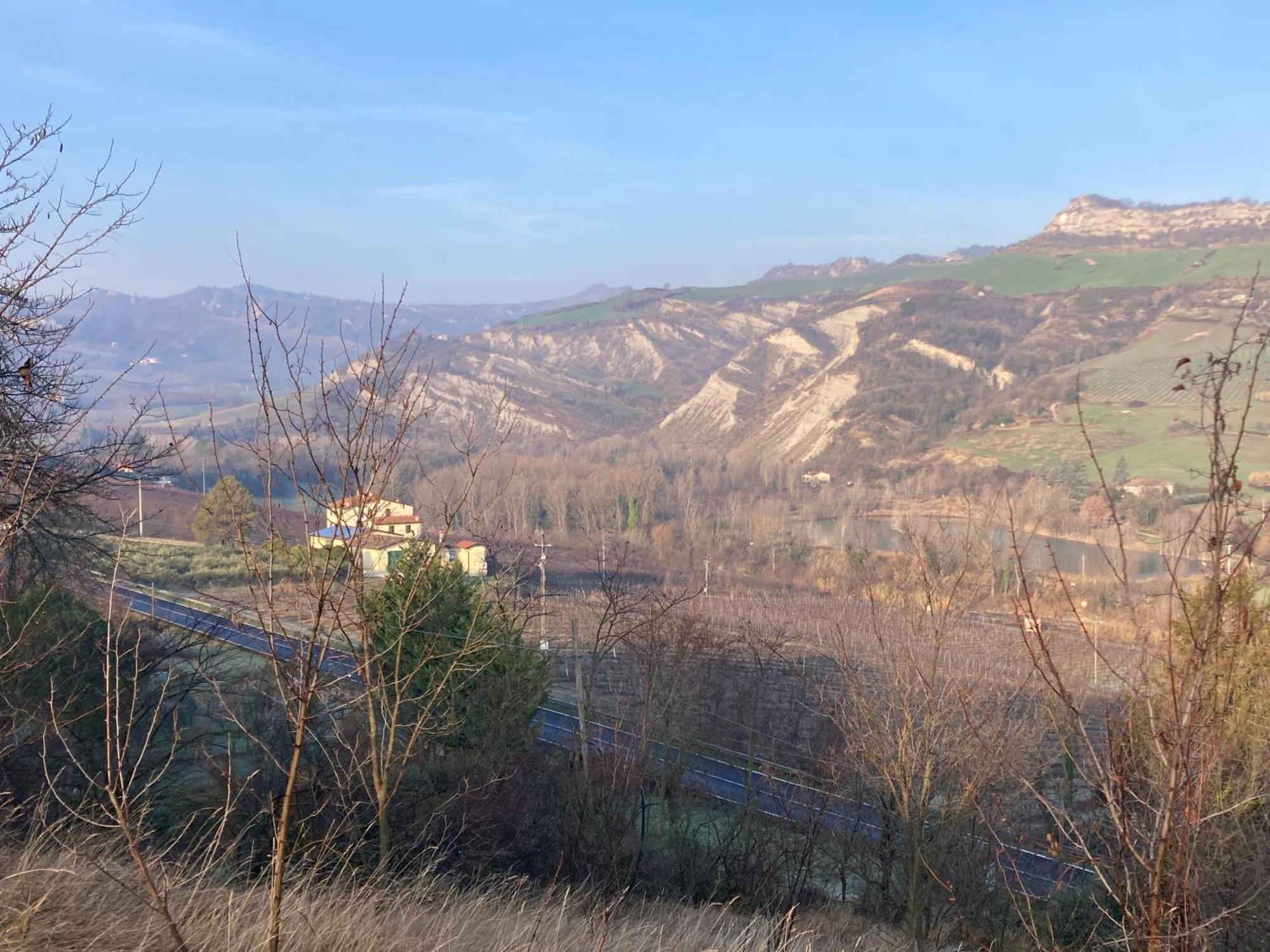 Ca' Vanello Borgo Tossignano ภายนอก รูปภาพ