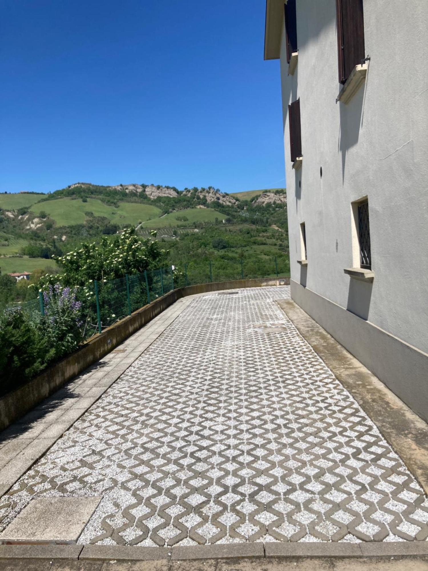 Ca' Vanello Borgo Tossignano ภายนอก รูปภาพ