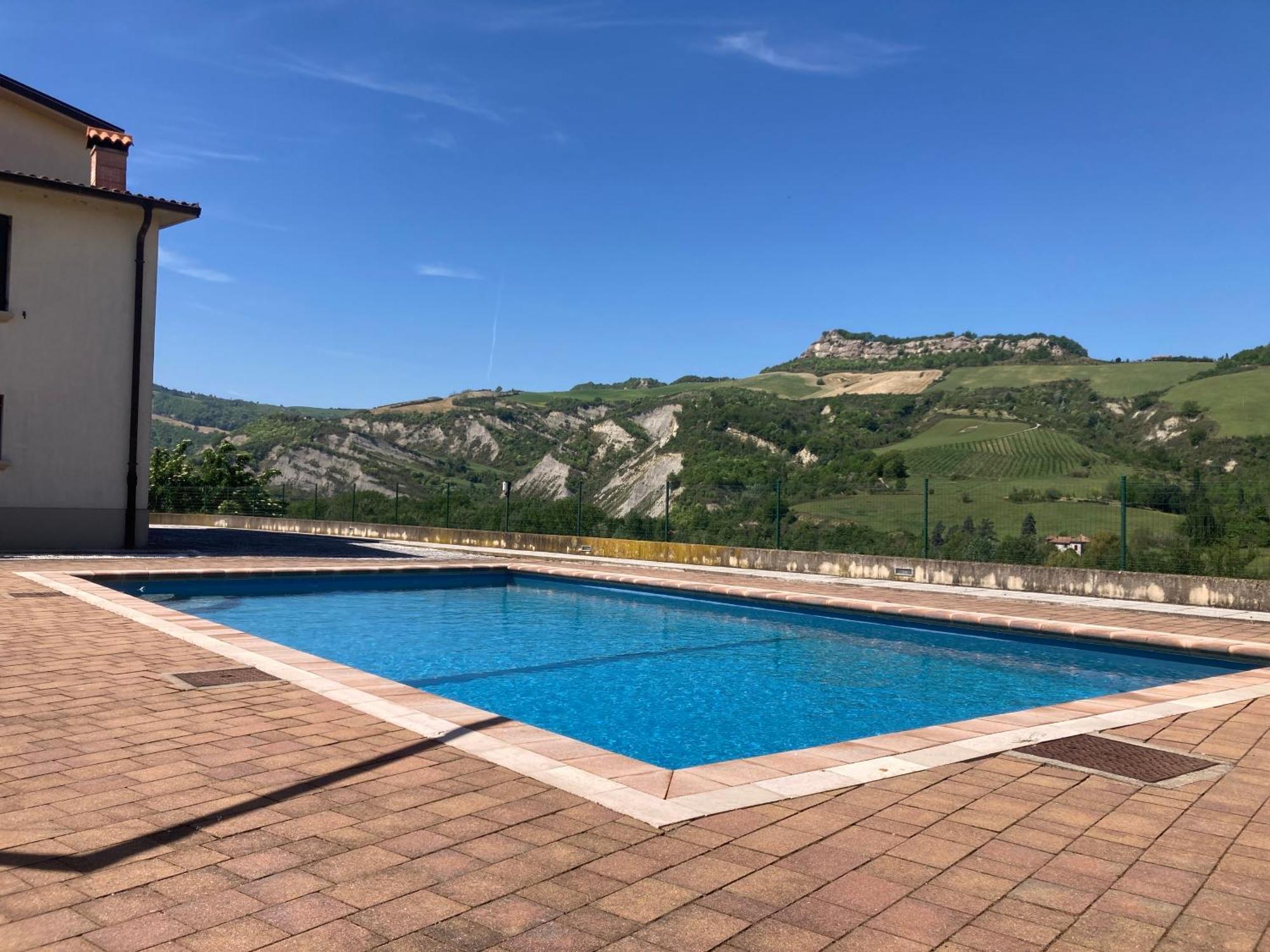 Ca' Vanello Borgo Tossignano ภายนอก รูปภาพ